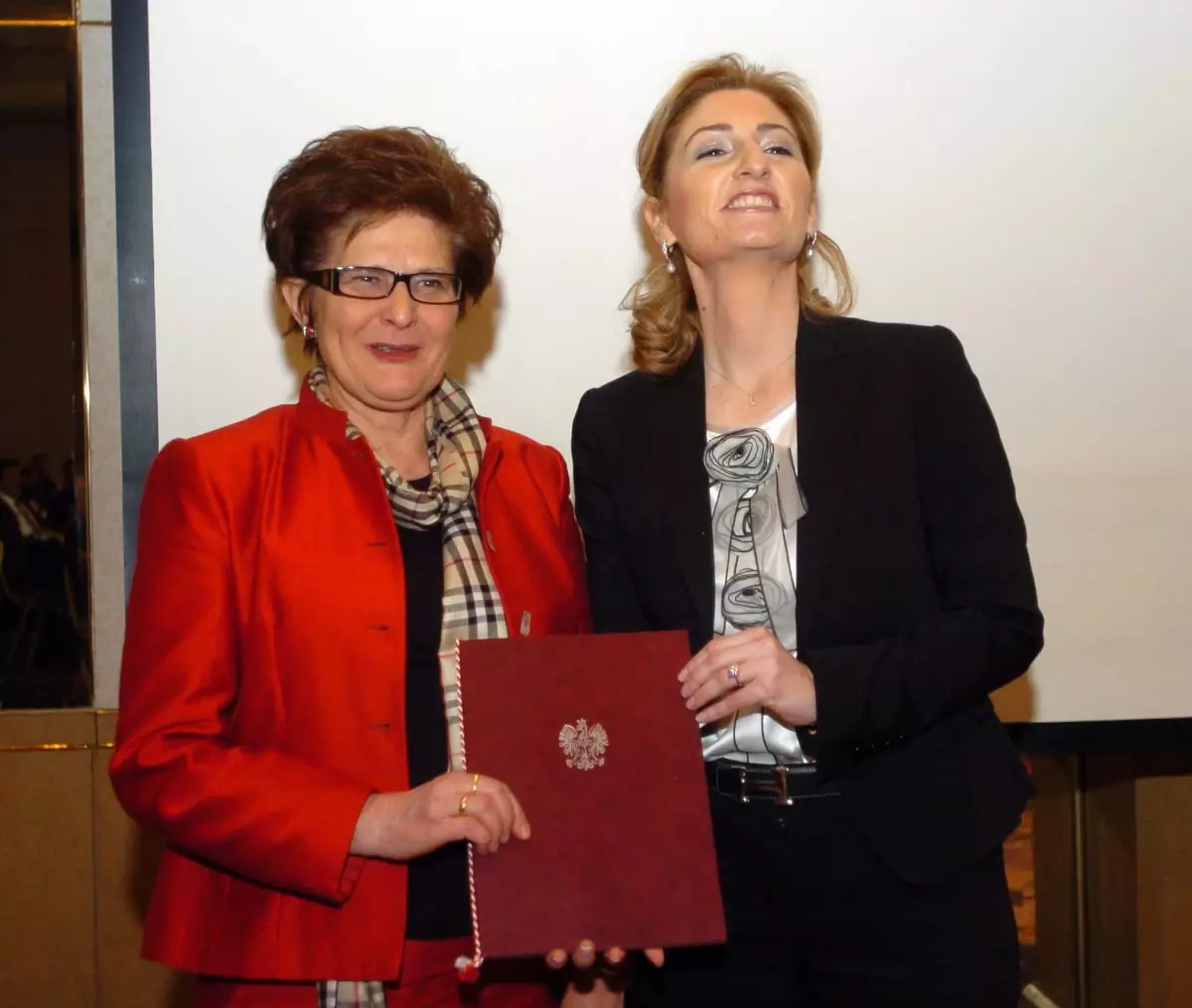 Ceyla Borovalı'ya Polonya Fahri Konsolosluk Beratı