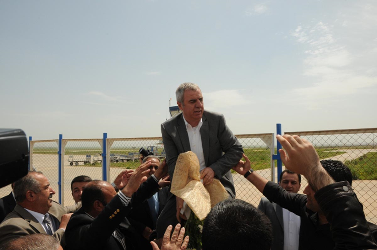 Bağımsız Adaya Coşkulu Karşılama