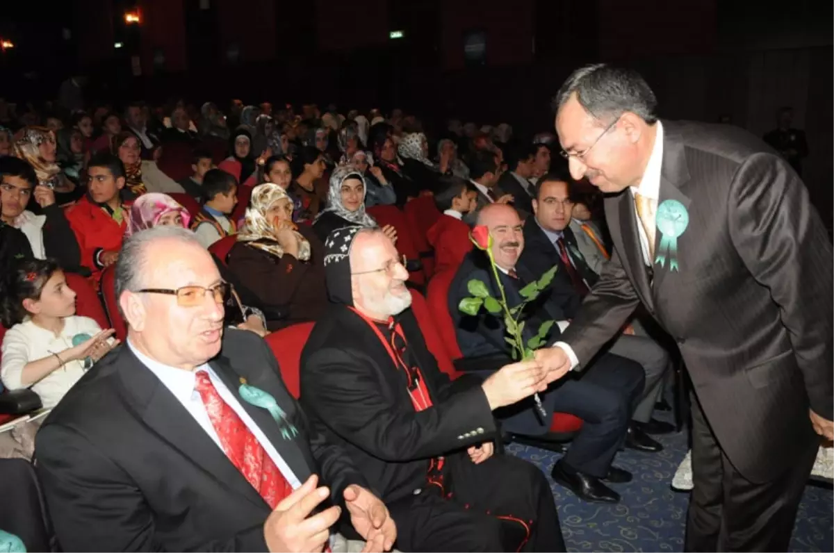 Kutlu Doğum Haftasına Süryani Metropolitte Katıldı