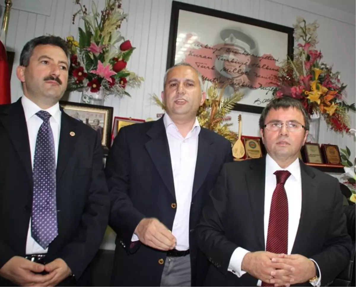 Yılmaz: Kendi Kamerası Önünde Rüşvet Alan Bir Ahmak Olabilir Mi?