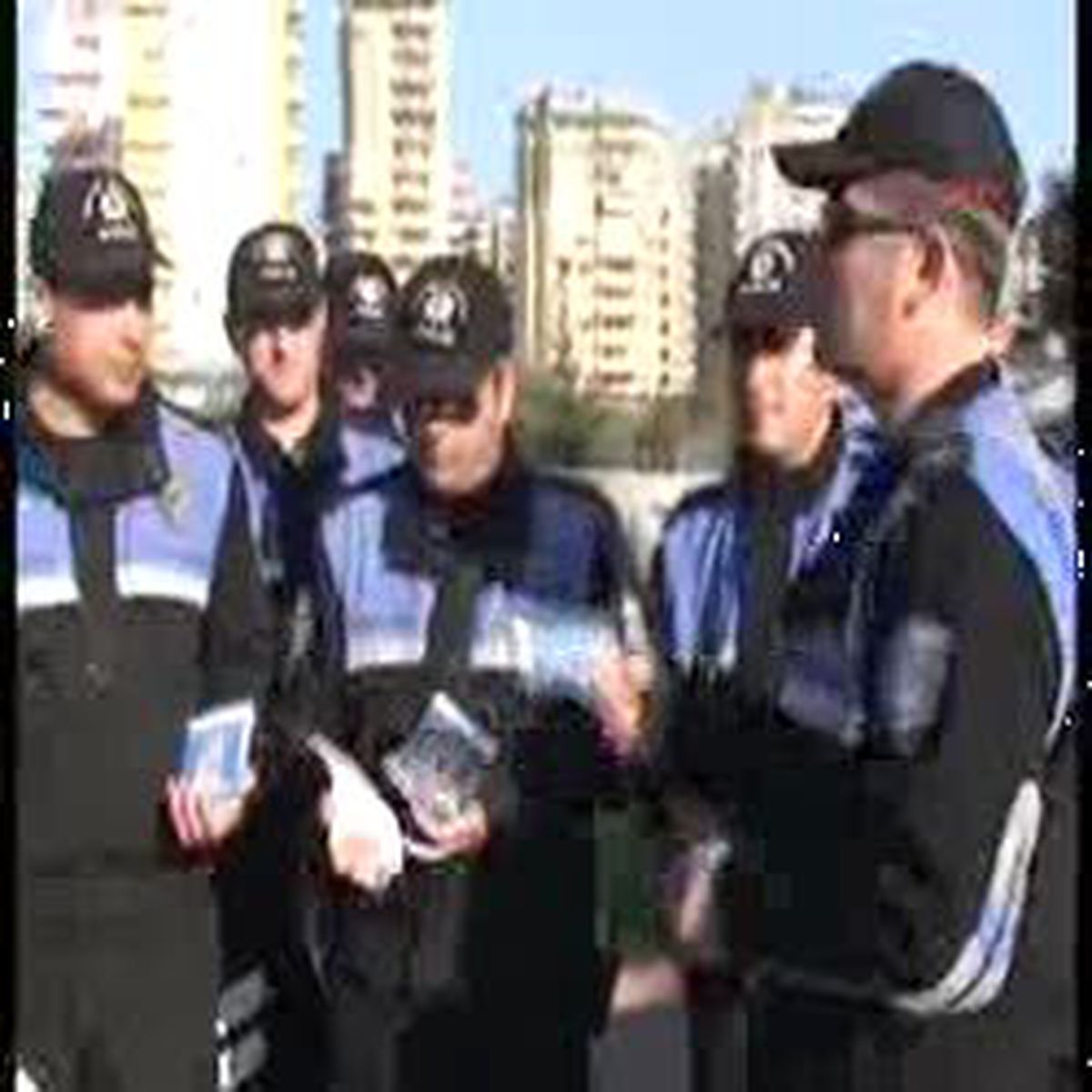 'Hırsızım' Diyen Polise Kapı Açıldı