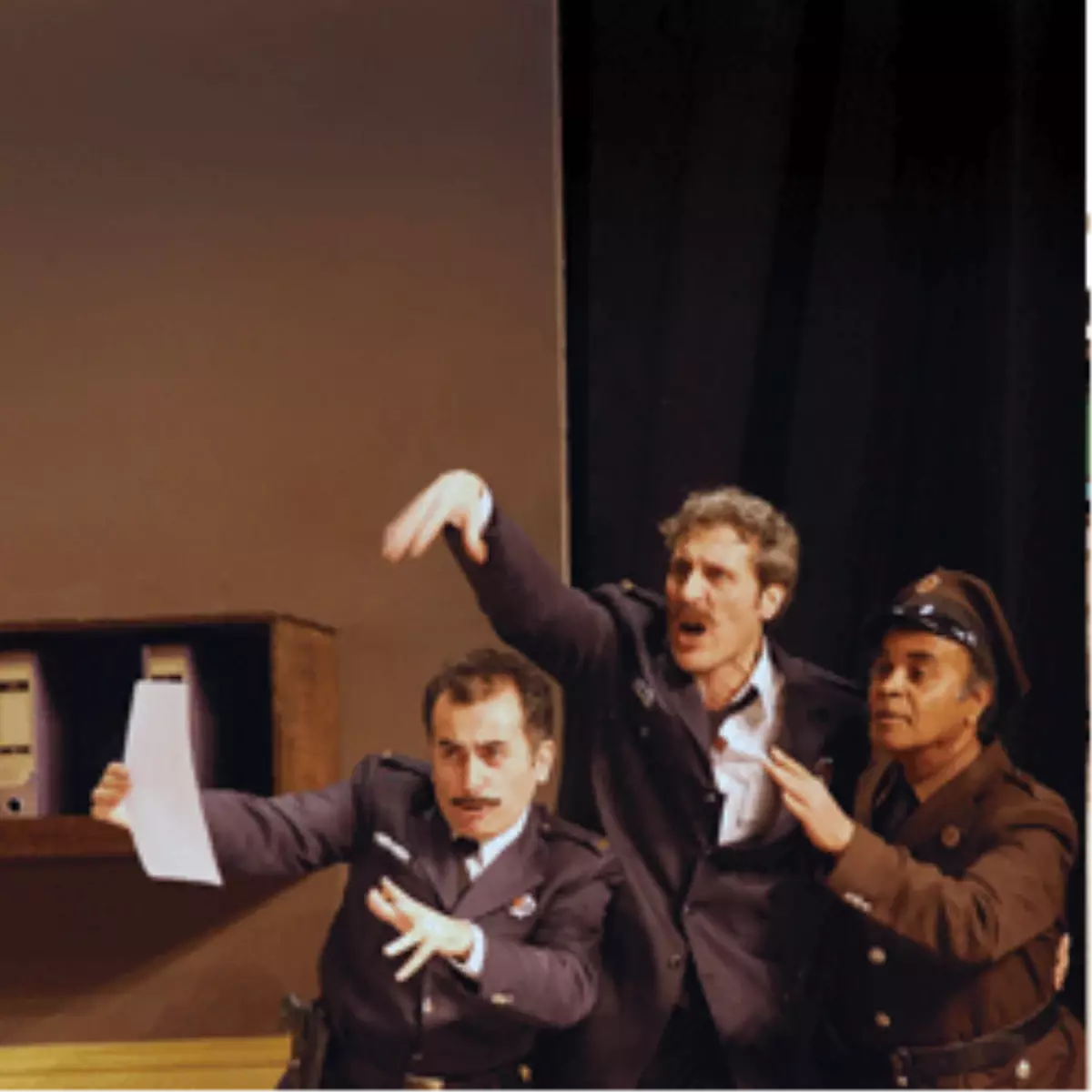 İBB Şehir Tiyatroları’nın Yeni Oyunu: Toros Canavarı
