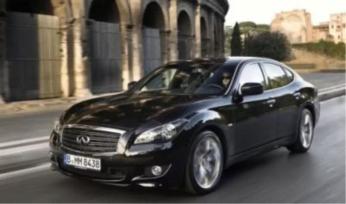 Infiniti Türkiye\'yi Dolaşıyor