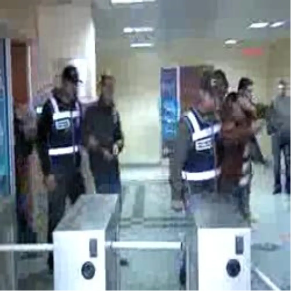 Mail ile 500 Bin Liralık Vurgun