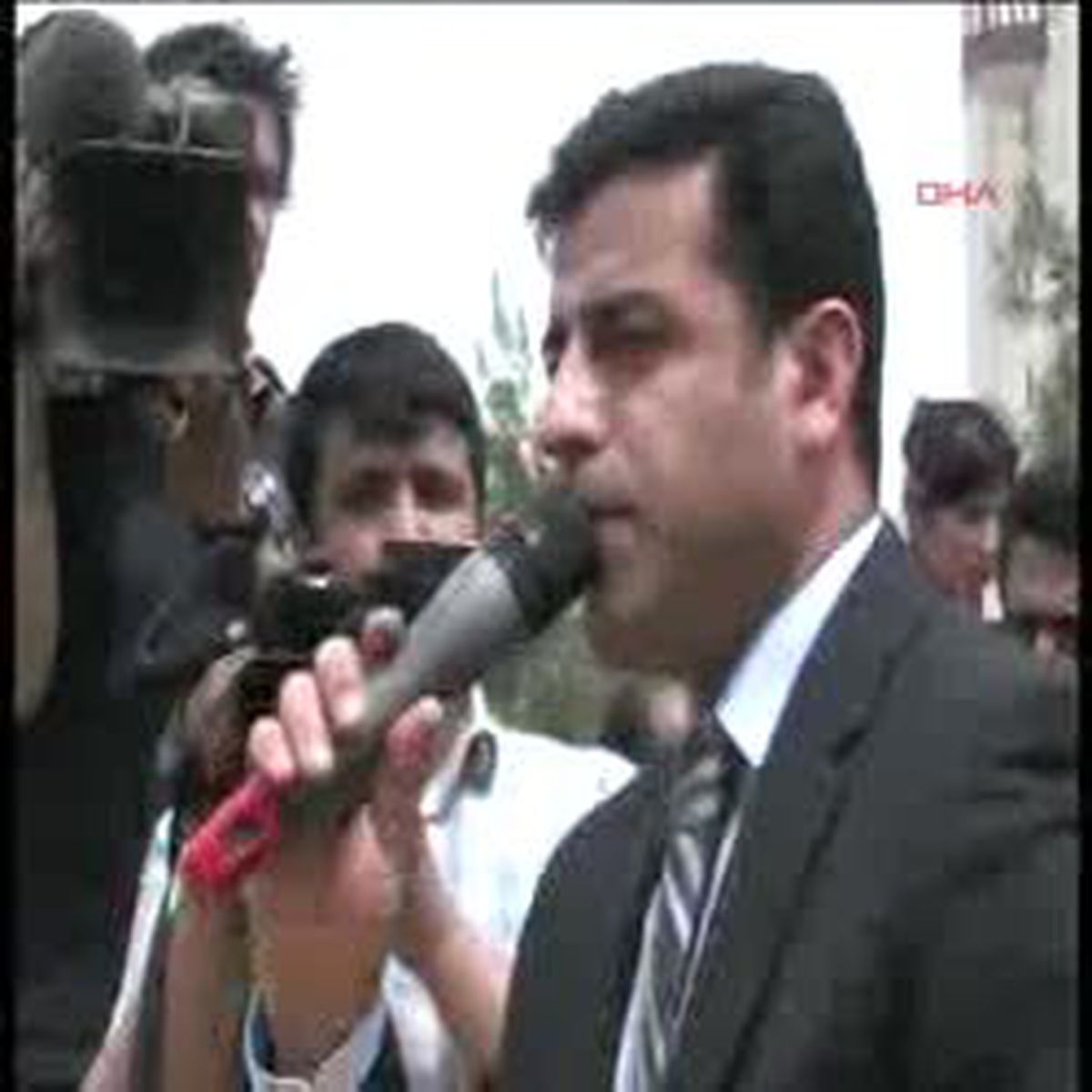 Demirtaş, Bölge Adaylarını İstafaya Çağırdı Açıklaması