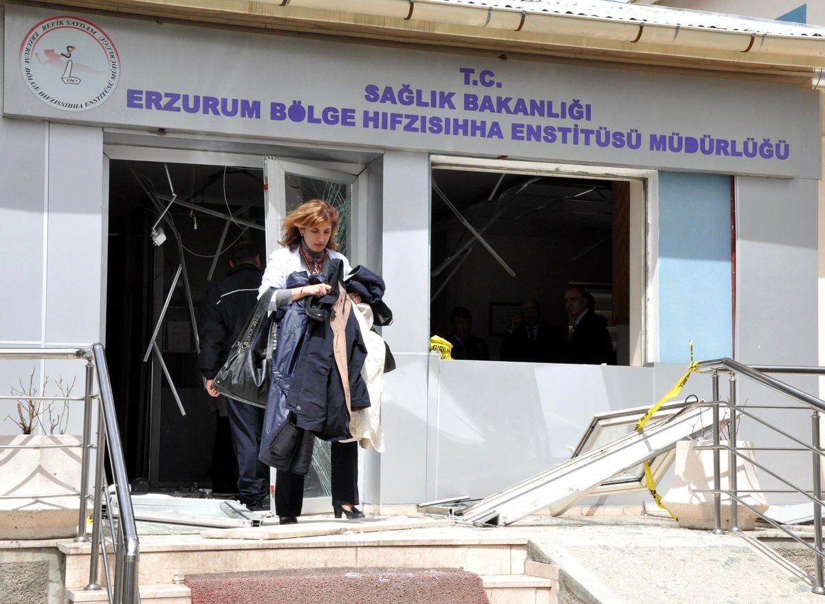 Erzurum Hıfzıssıhha\'da Patlama (2)
