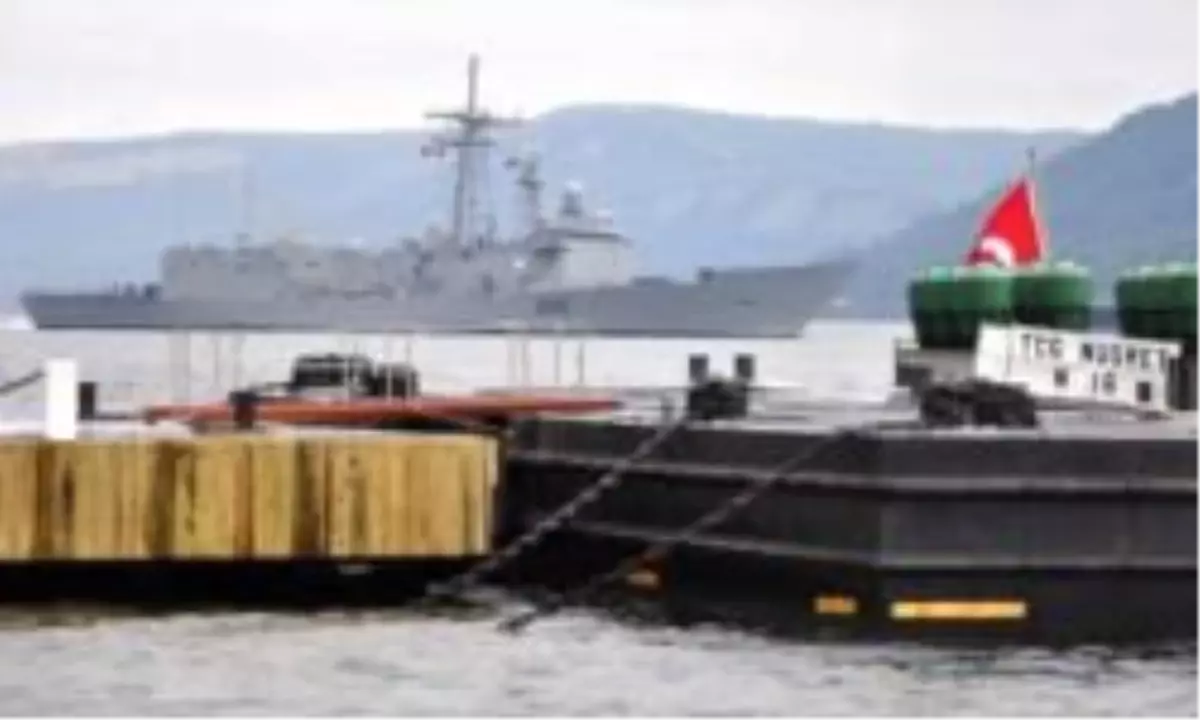 Pakistan Gemisi Gölcük Yolunda