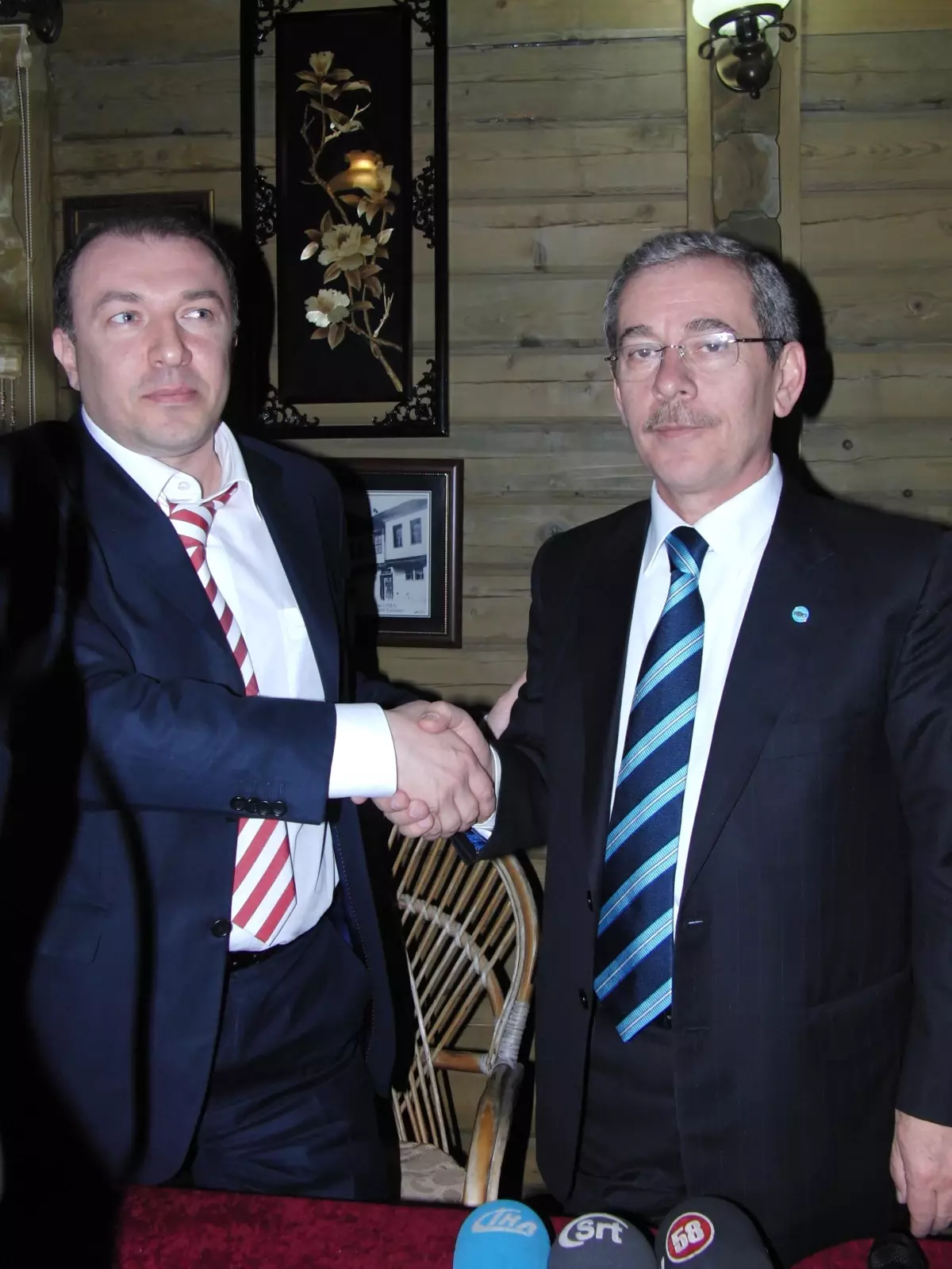 Sivas\'tan Bağımsız Aday Olan Şener, Borç Oy İstedi