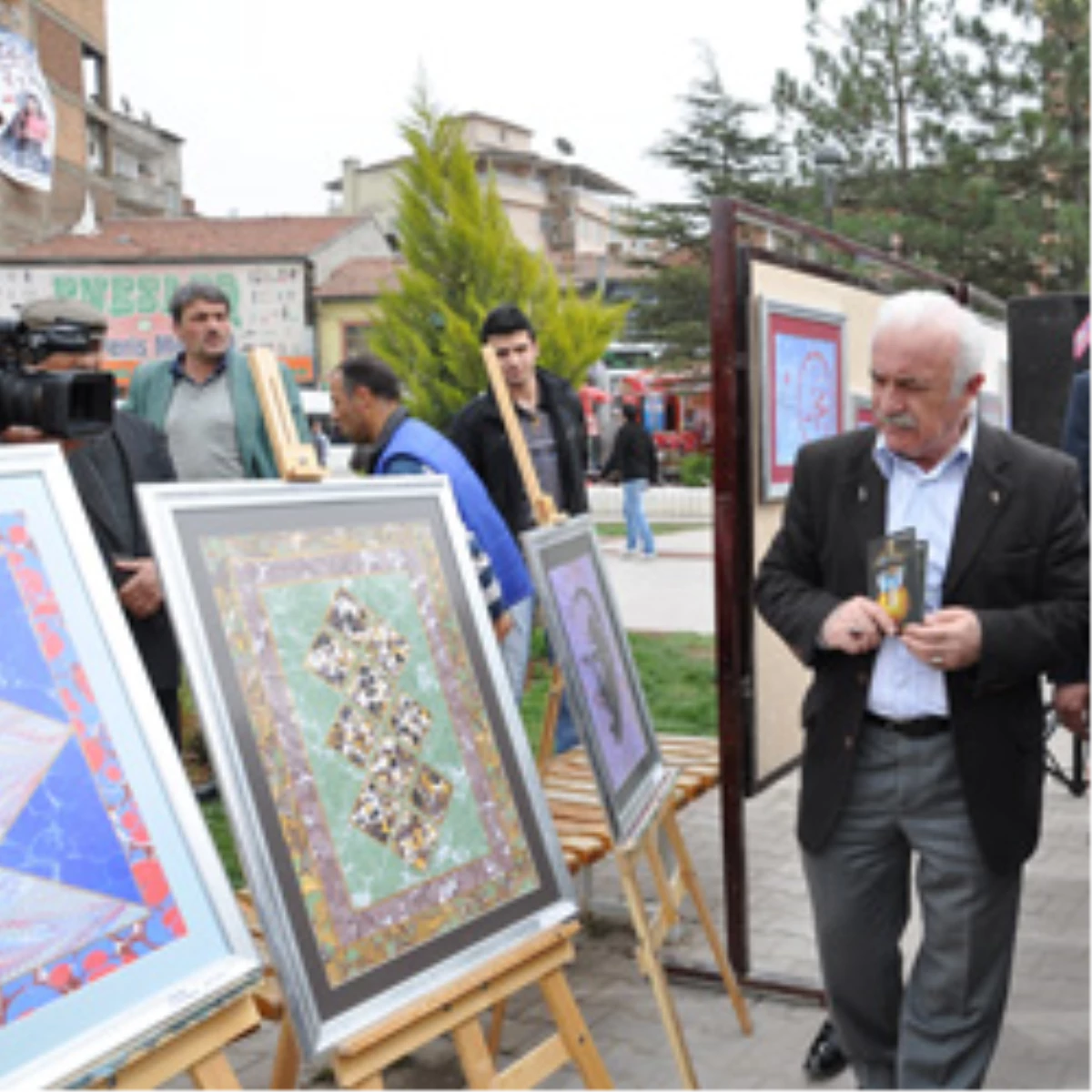 Malatya\'da Ebru Sergisi Ve Ebru Yarışması Ödül Töreni Yapıldı
