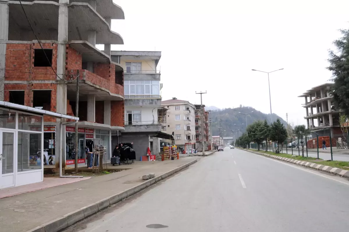 Sarp\'ın "Laleli" Olma Rüyası Erken Bitti