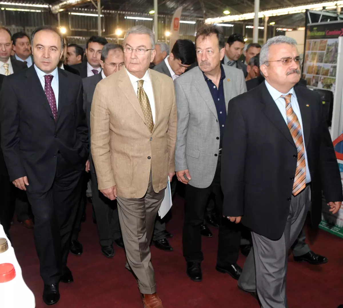 Tarım Fuarında Baykal\'ın \'konuşma Krizi\'