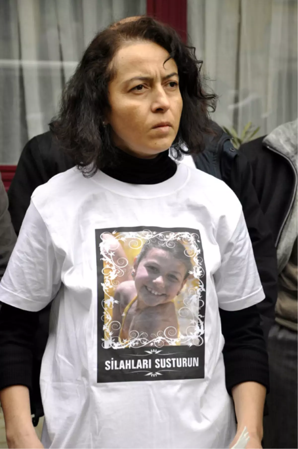 Duruşmaya Maganda Kurbanı Kızının Oyuncağı ile Geldi