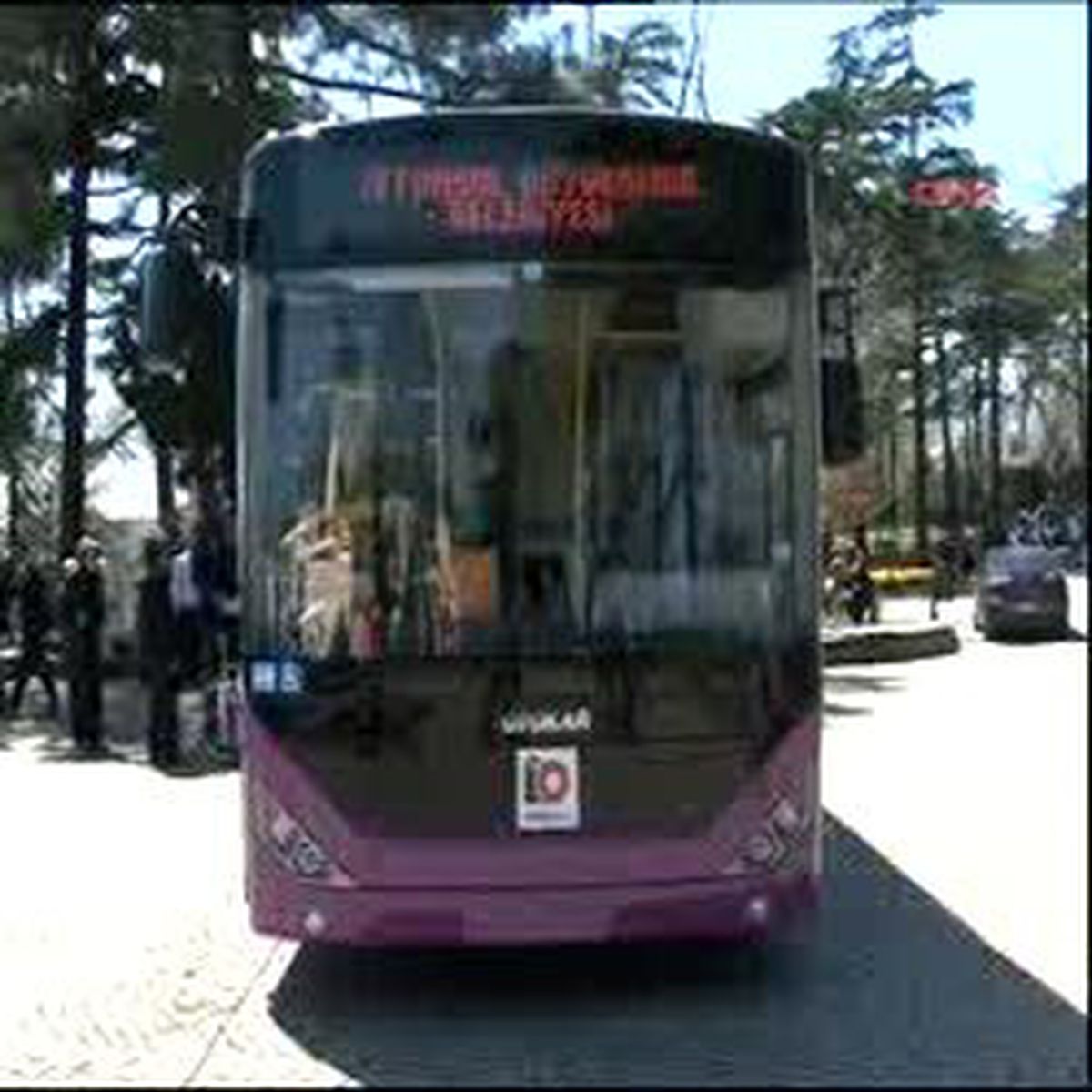 İstanbul'a 'Erguvan Renkli' Otobüsler Geliyor