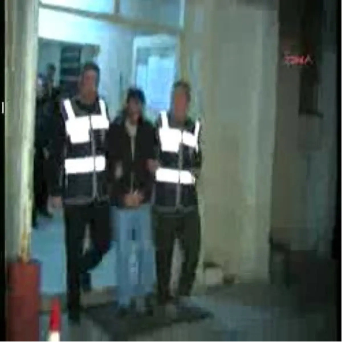 Kredi Kartı Borcu Yüzünden Kuyumcu Soymaya Kalkıştı