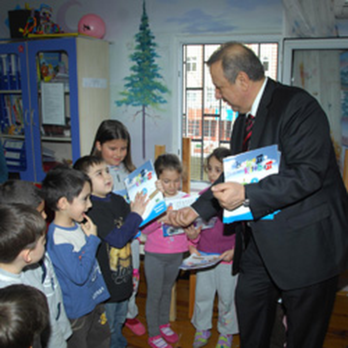 
Çocuklara 23 Nisan Armağanı
