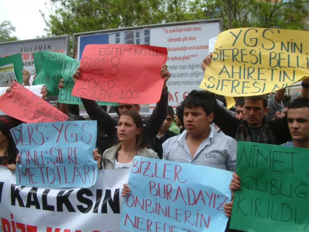 Liselilerden Davullu Zurnalı Ygs Protestosu