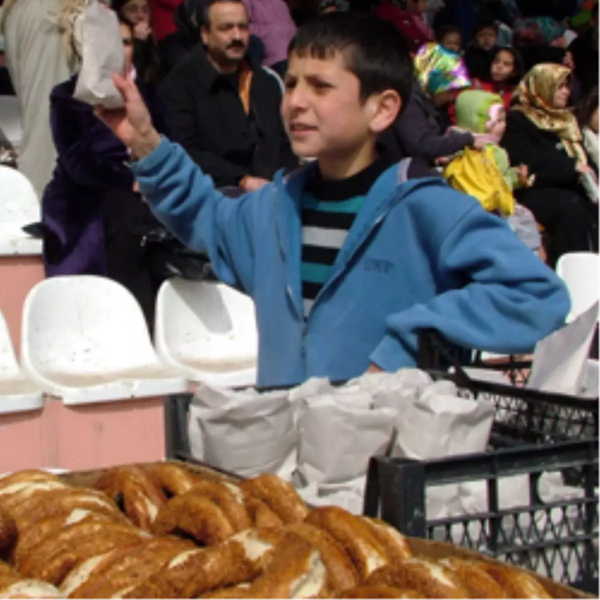 Bayramlarını Çalışarak Geçiren Çocuklar