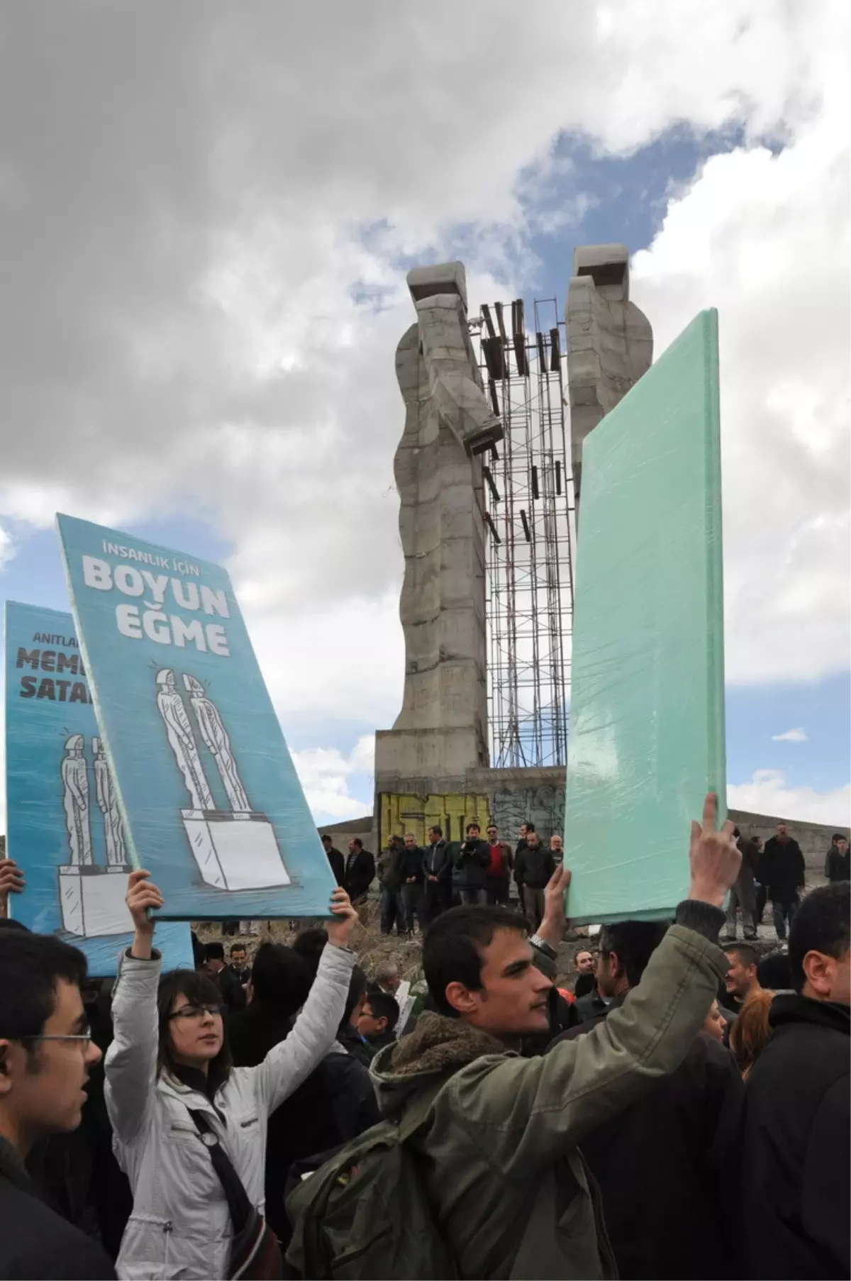 Sanatçılar, \'Ucube\' İçin Kars\'ta