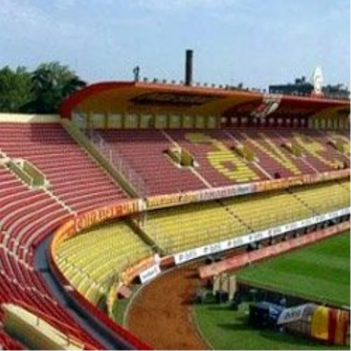Ali Sami Yen Stadı\'nın Yıkımı Esnafın Umutlarını da Yıktı