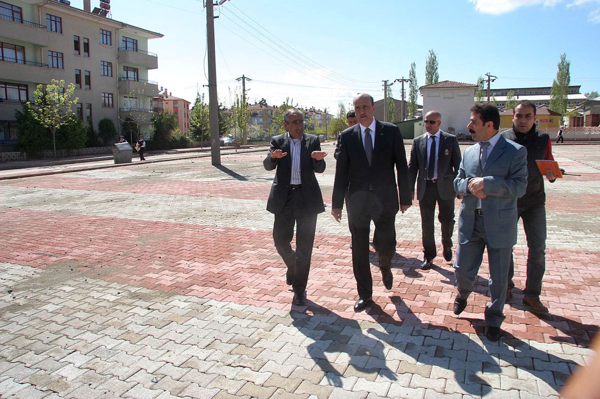 Başkan Selmanoğlu Tüm Mahallelerde Seferber Halindeyiz

