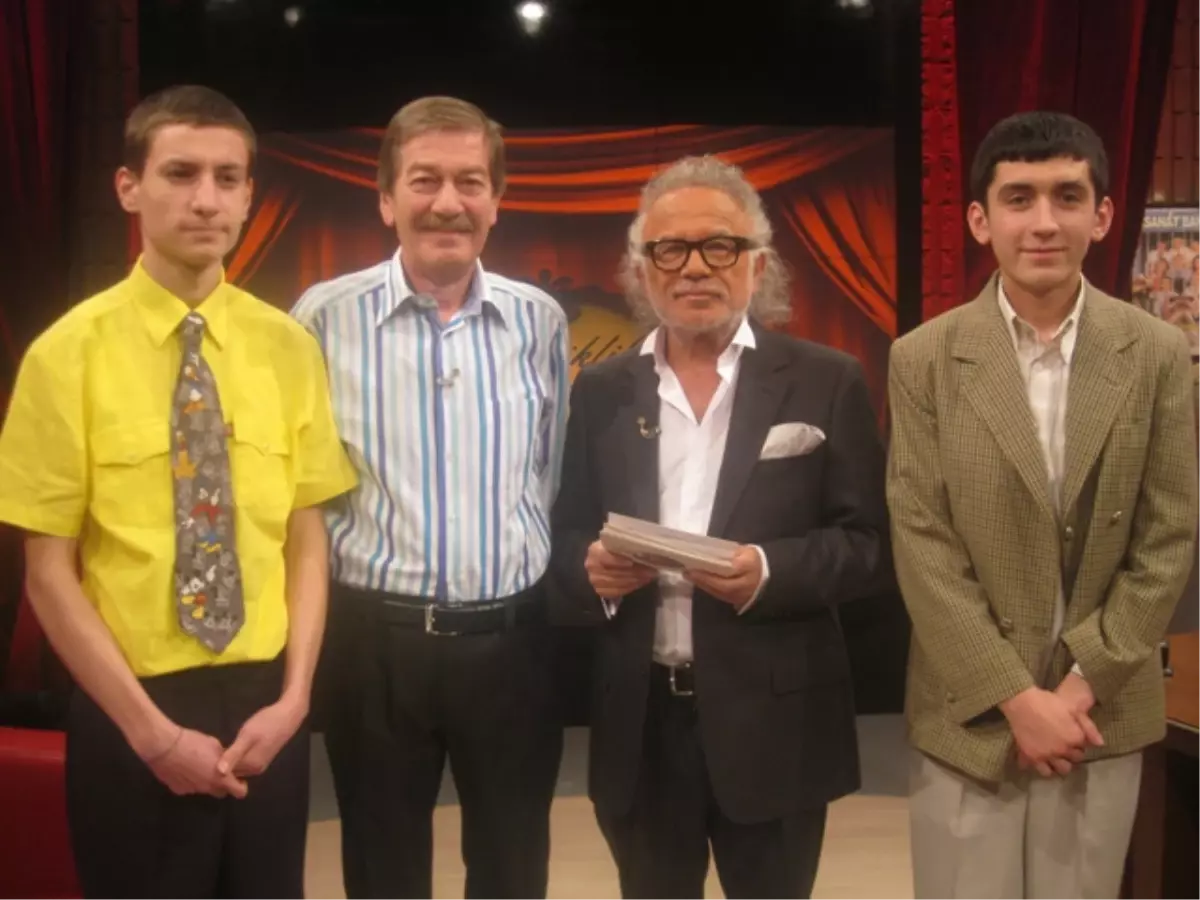 Abdullah Şahin’in Komedi Dünyası Adlı Oyunun Galası 29 Nisan’da Keşan’da Yapılacak
