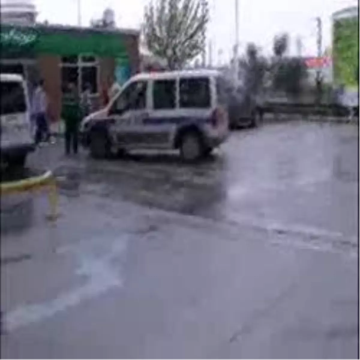 Akaryakıt İstasyonuna Silahlı Baskın: 1 Ölü, 2 Yaralı