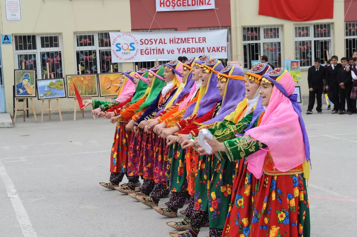 Altındağlı Öğrencilerden Resim Boyama Şenliği