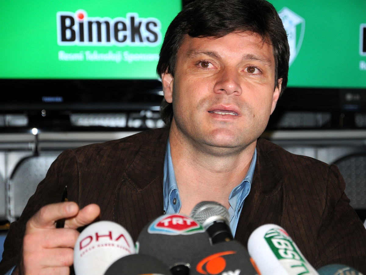 Bursaspor Teknik Direktörü Sağlam: Üçüncülük İçin Önemli Bir Avantaj Elde Etmek İstiyoruz