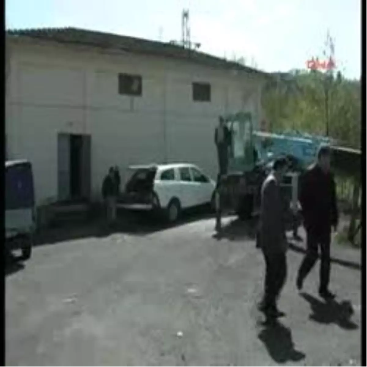 Elektrikler Kesilince Hayatı Tehlikeye Giren 14 Aylık Bebek İçin Ekipler Seferber Oldu