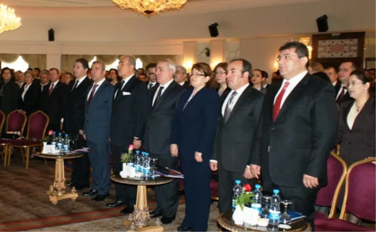 HSYK Üyeleri ile 200 Savcı ve Hakim Sapanca\'da Seminerde