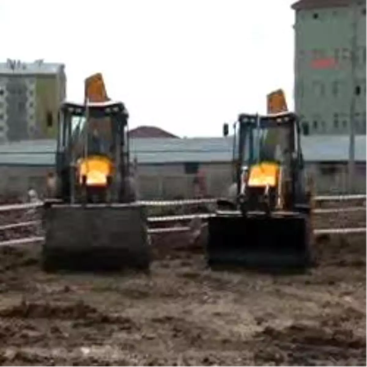 İş Makineleri Şov Yaptı