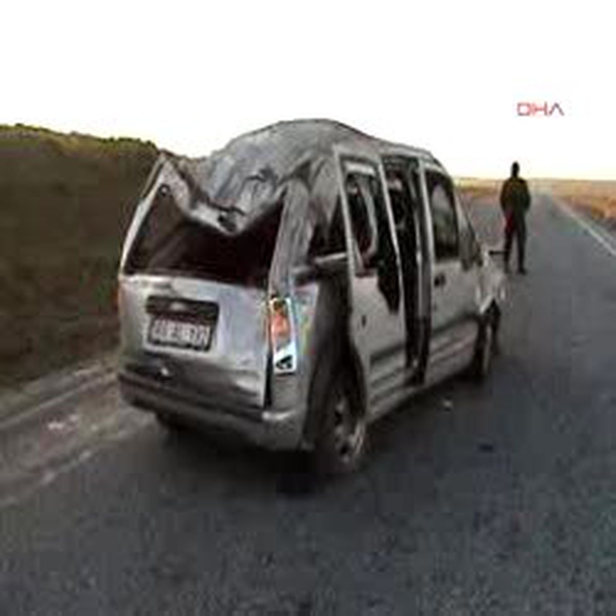 Mıcıra Kapılan Otomobil Takla Attı: 3 Yaralı
