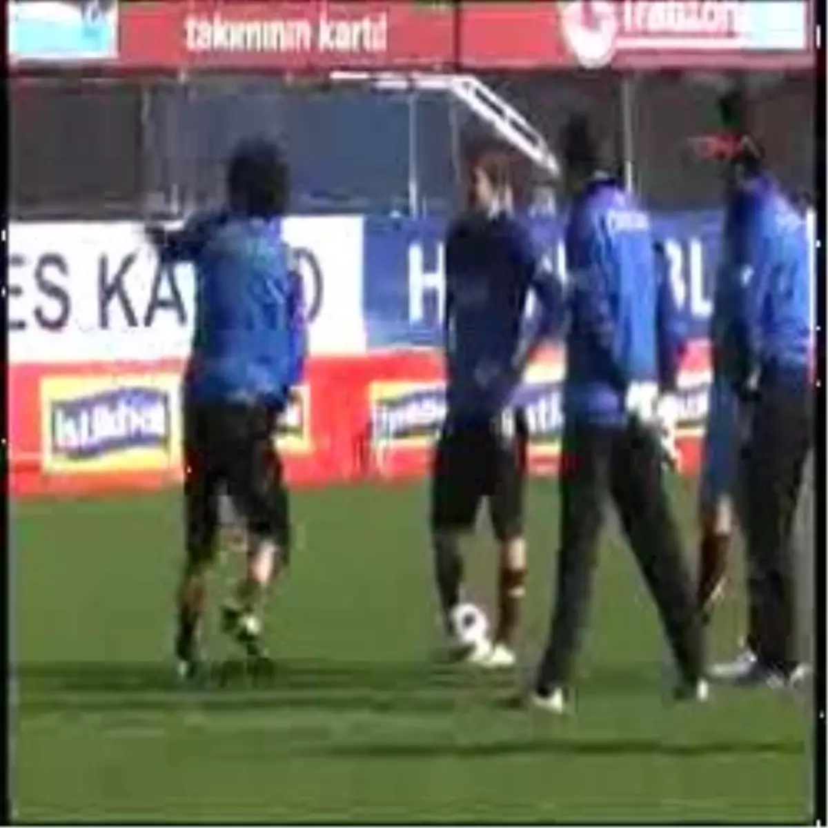 Trabzonspor Teknik Direktörü Güneş'in 11'i Şekilleniyor