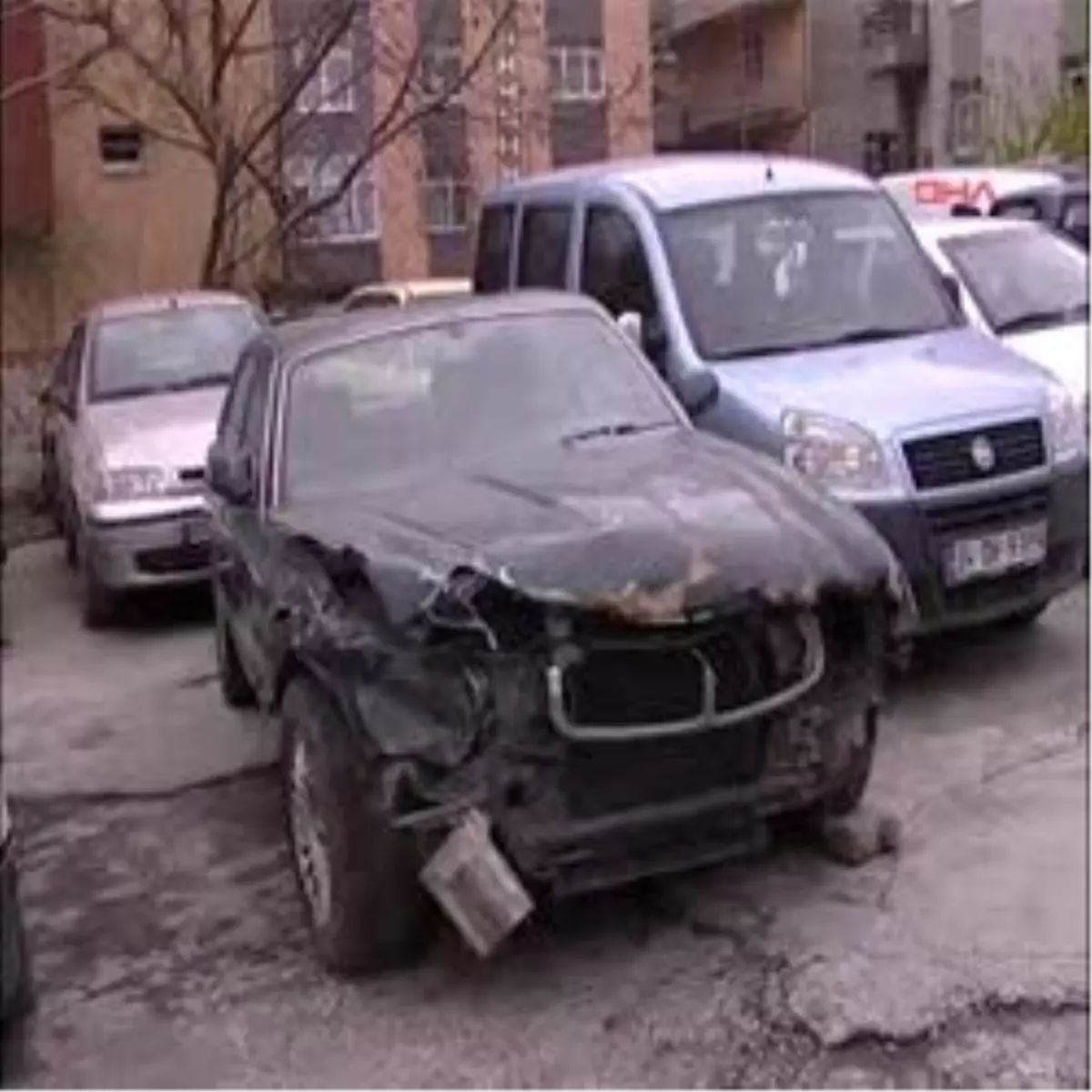 Tuğba Ekinci\'nin Başını Belaya Sokan Jaguar Oyunu