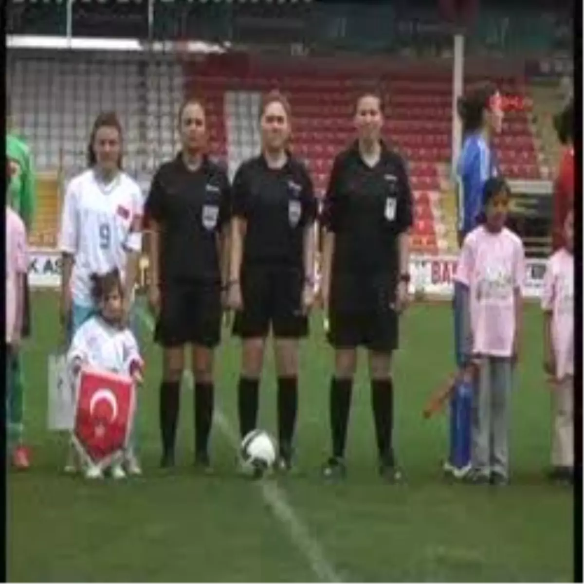 Bayan Milliler 1-0 Geri Düştükleri Maçı Farklı Kazandılar; Türkiye-4 , Yunanistan-1

