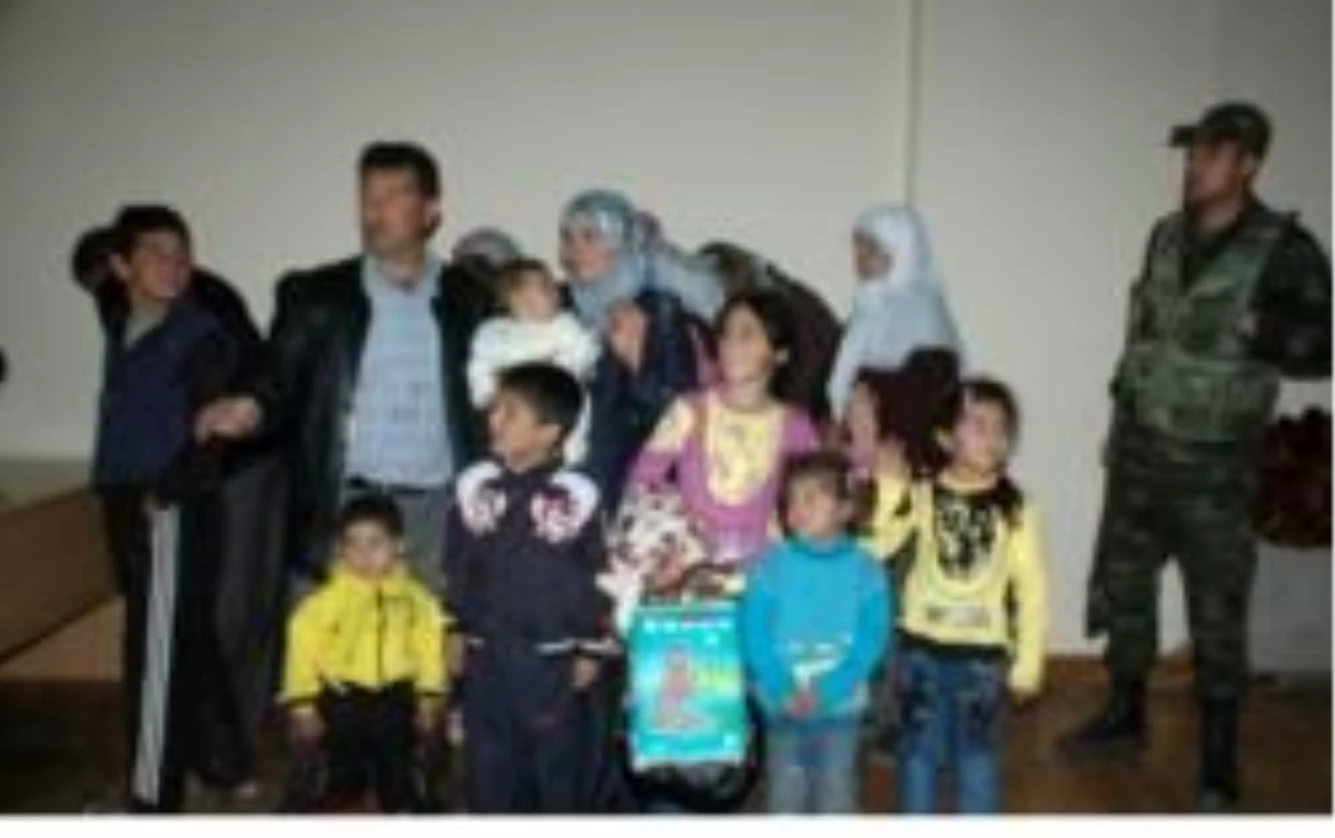 "300 Suriyeli Türkiye\'ye Sığınma Talebinde Bulundu" Haberinin Eki: (3)