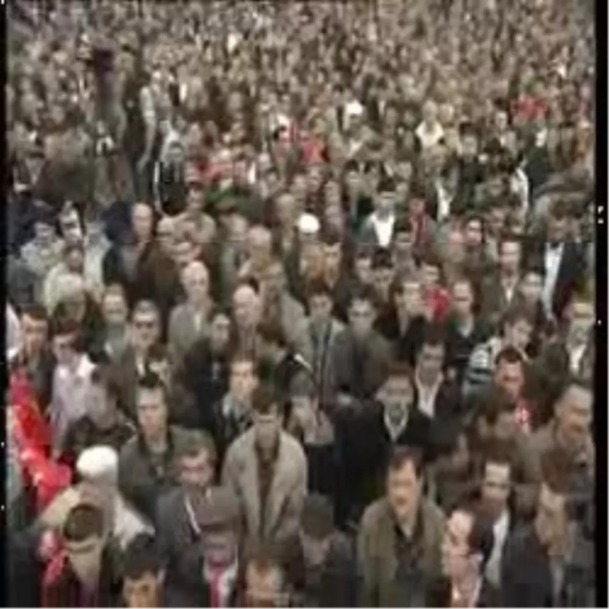 Bahçeli: Çılgın Değil, Çalınan Proje