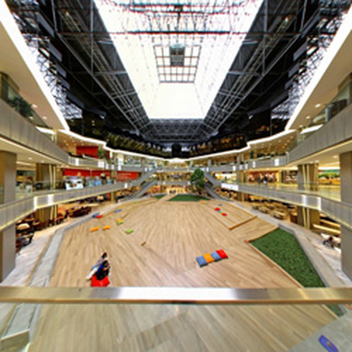 Galleria’dan Annelere Hediye Yağmuru