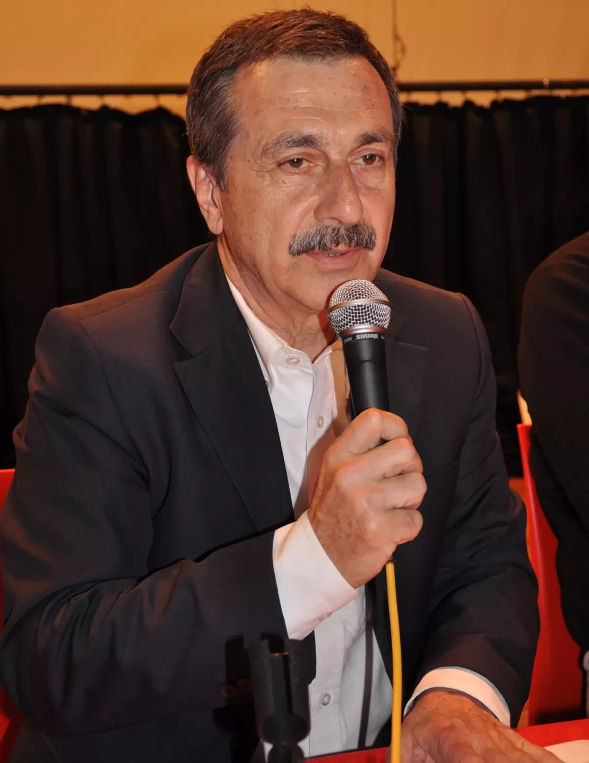 Tepebaşı Belediye Başkanı: Ucube Sergisindeki Resimleri Sonradan Gördüm