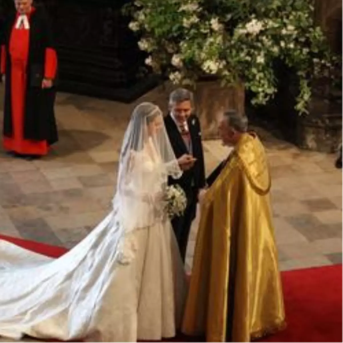 Gelinliğin Sırrı Çözüldü