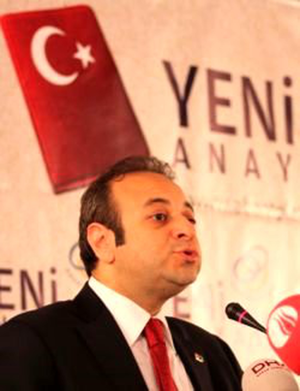 Bağış: Anayasayı Tamamen Değiştirmeden Darbe Lekesinden Arınmamız Mümkün Değil