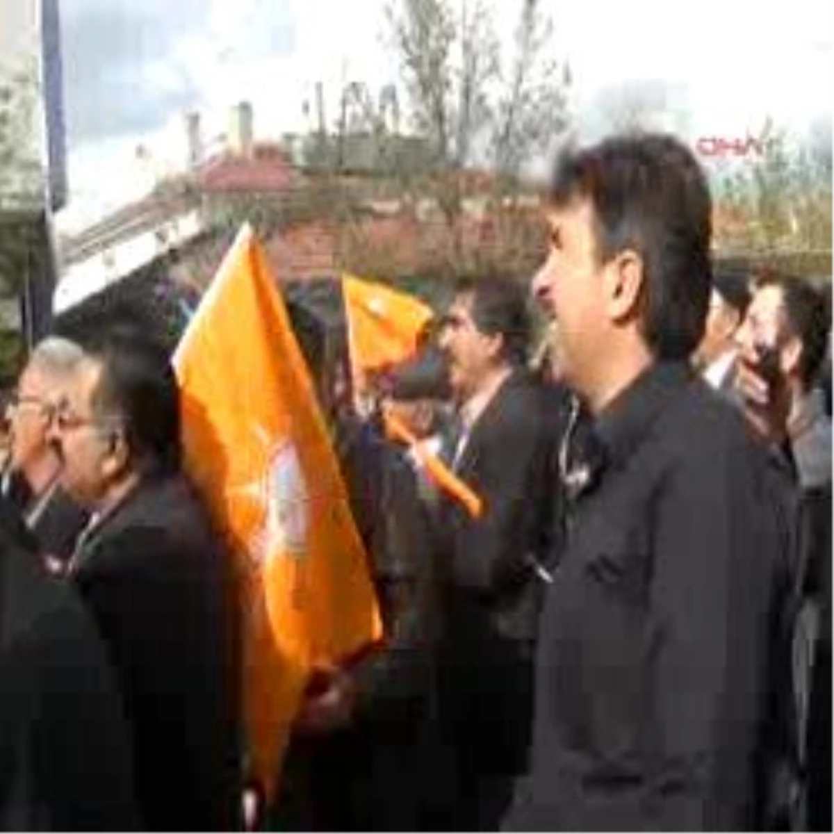 Bakan Davutoğlu, Tavşançalı\'da Liste Dışı Milletvekili Öksüz İle Halka Hitap Etti