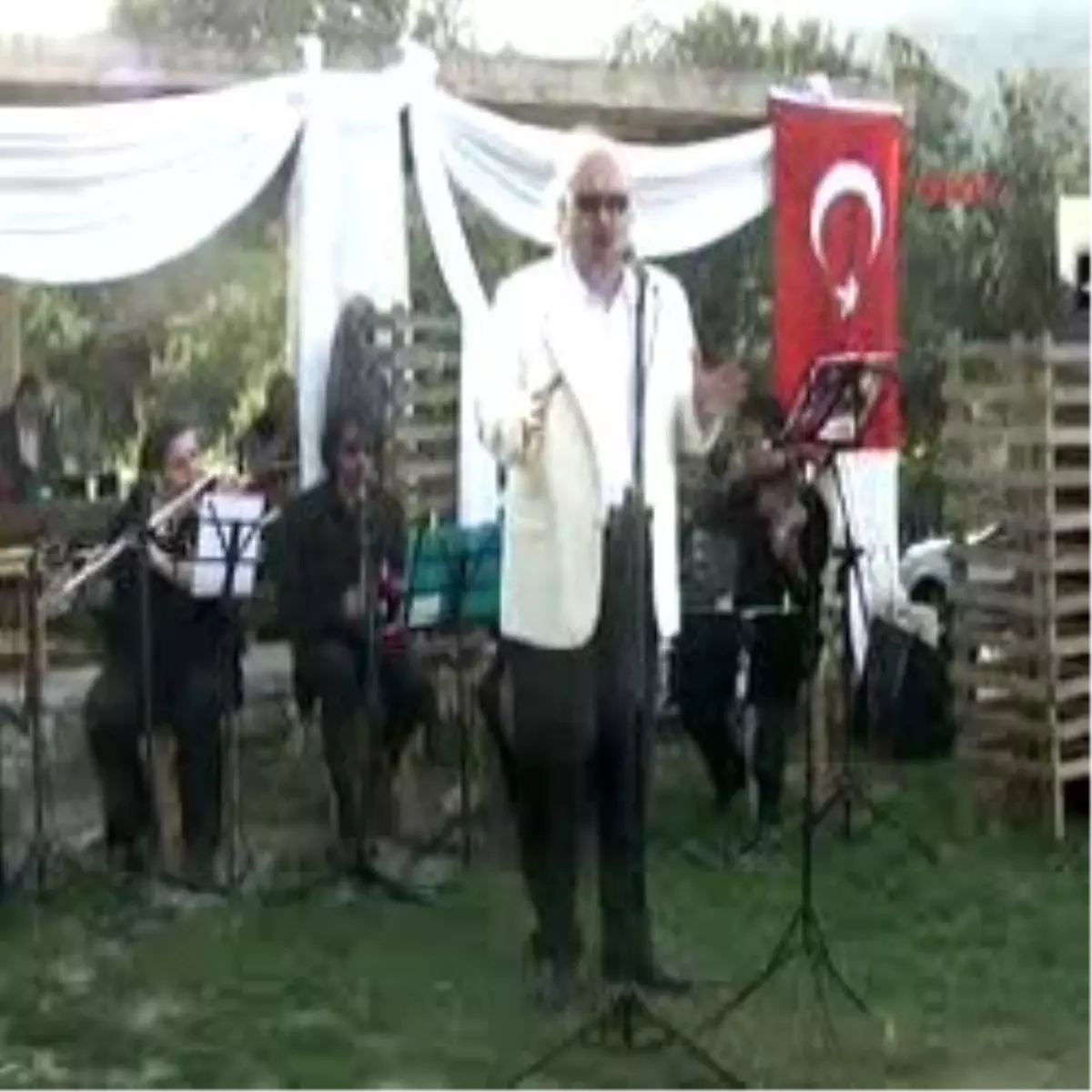Pedasa\'da Festival Ateşi Yandı