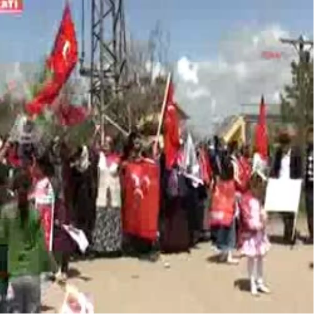 Bahçeli: Dün Simitle Geçindiğini Söyleyenler Bugün Gemi Filolarıyla Sefa Sürüyor