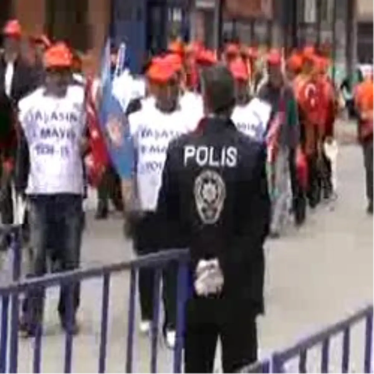 1 Mayıs Mitingine 6 Bin Kişi Katıldı