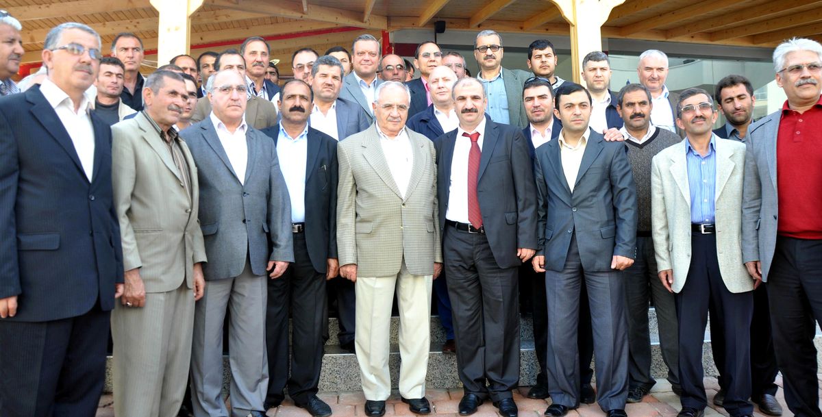 Bakan Gönül, Antalya\'da Erzurum\'u ve Bakan Akdağ\'ı Övdü