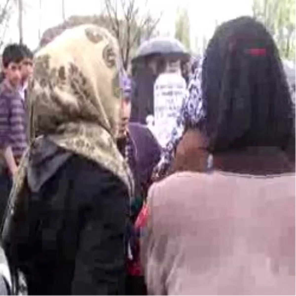 Cansu \'Kırmızı Duvağı\' İle Uğurlandı