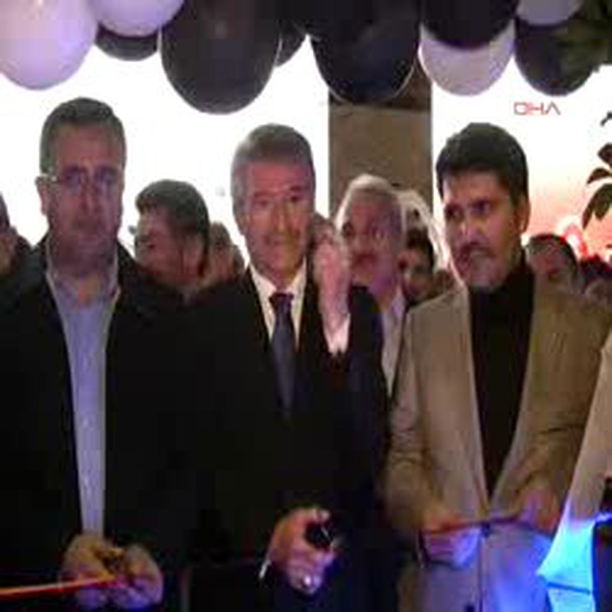 Korku Filmi İzleyenlerin Durumu Valiyi Kahkahalara Boğdu