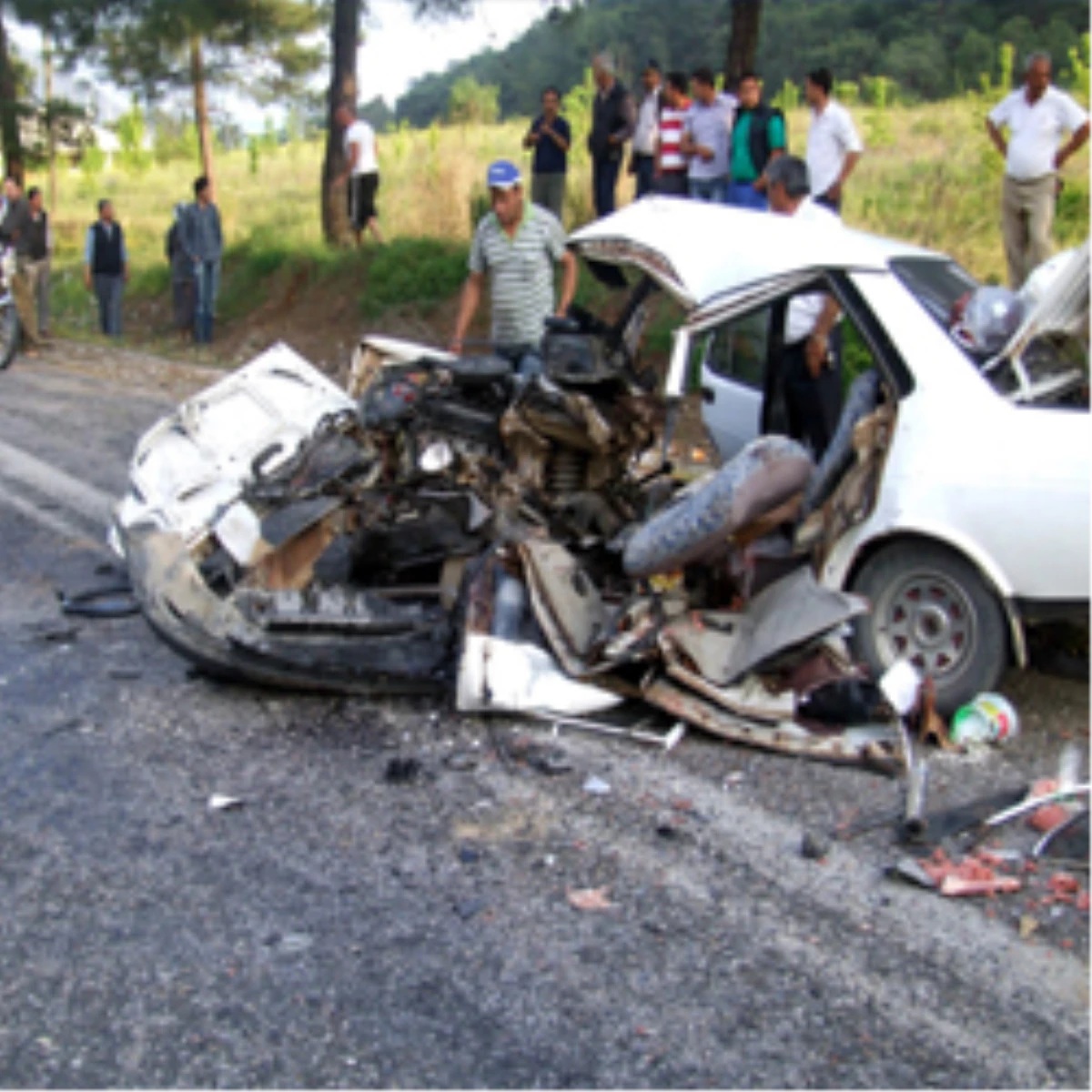 Muğla\'da Trafik Kazası: 1 Ölü, 2 Yaralı