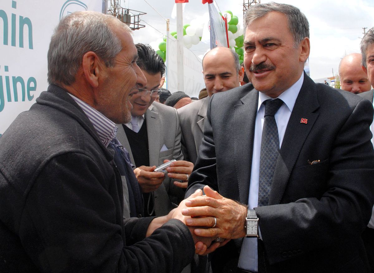 Bakan Eroğlu: Ekonomik Krizin Sorumlusu Beceriksiz Yöneticiler